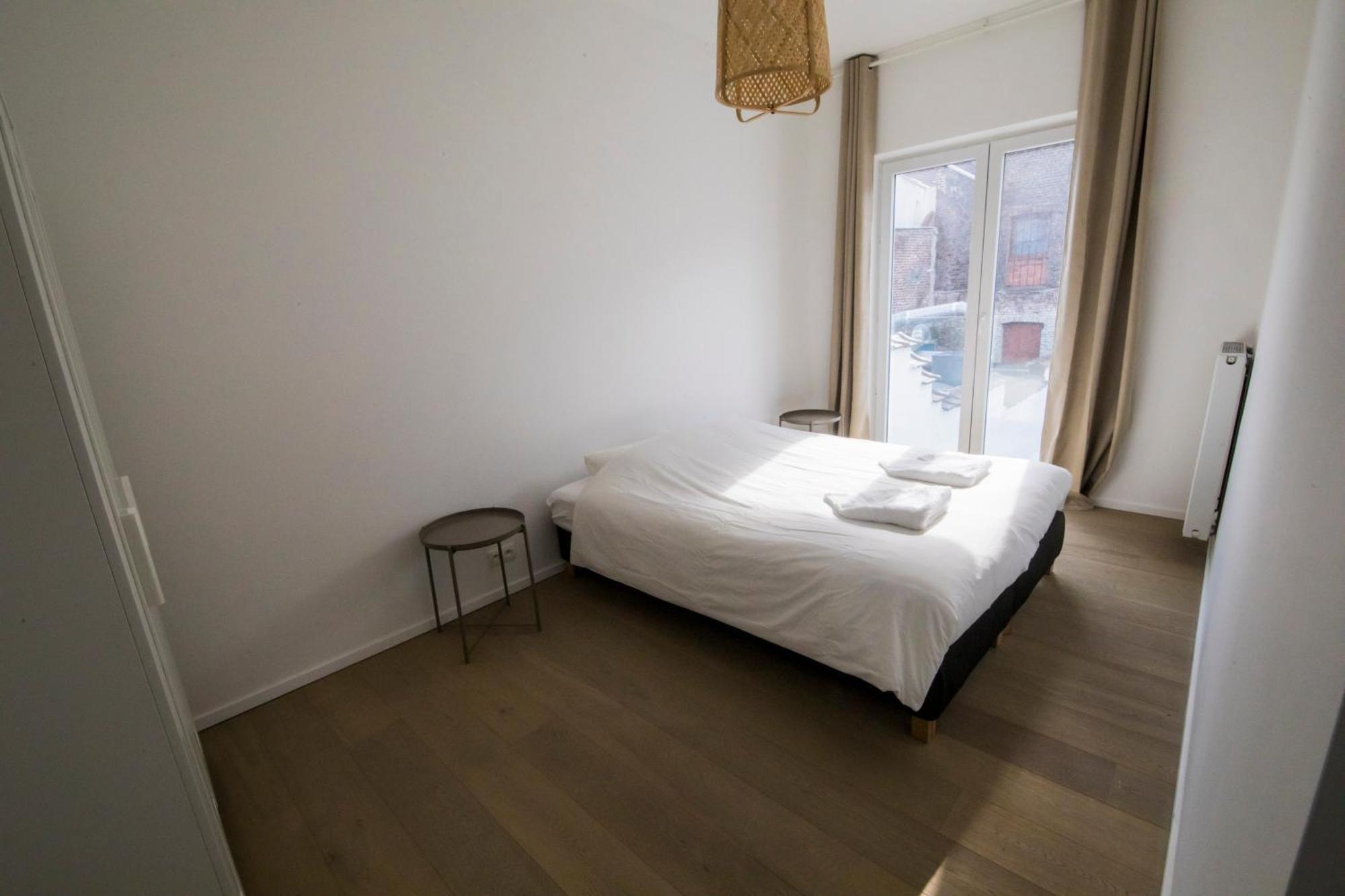 Travelease - Midi Bed and Breakfast Anderlecht Exteriör bild